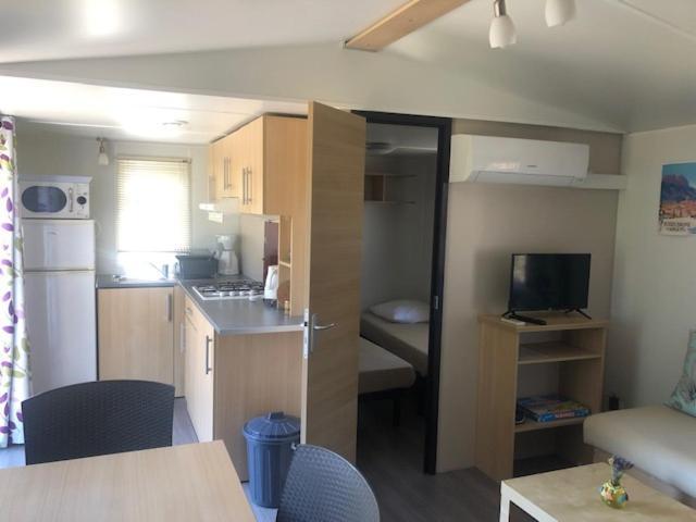 Camping De Parpaillon Roquebrune-sur Argens Zewnętrze zdjęcie